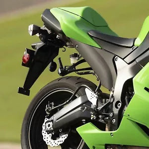 後部助手席フットペグ フットレスト カワサキ ニンジャ ZX6R 05-2008 サンドブラックに適合 Rear Passenger Footpegs Footrest Fit For Kawasaki Ninja ZX6R 05-2008 Sand Black