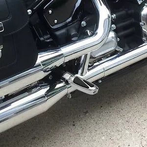 後部乗客フットペグフットペグハーレーソフテイルスリムストリートボブ18-2024に適合 Rear Passenger Footpeg Foot Pegs Fit For Harley Softail Slim Street Bob 18-2024