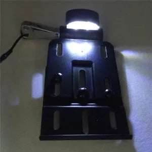 折りたたみ LED ライト サイド マウント ナンバー プレート ハーレー スポーツスター XL ダイナ 04-UP 用 Folding LED Light Side Mount License Plate For Harley Sportster XL Dyna 04-UP
