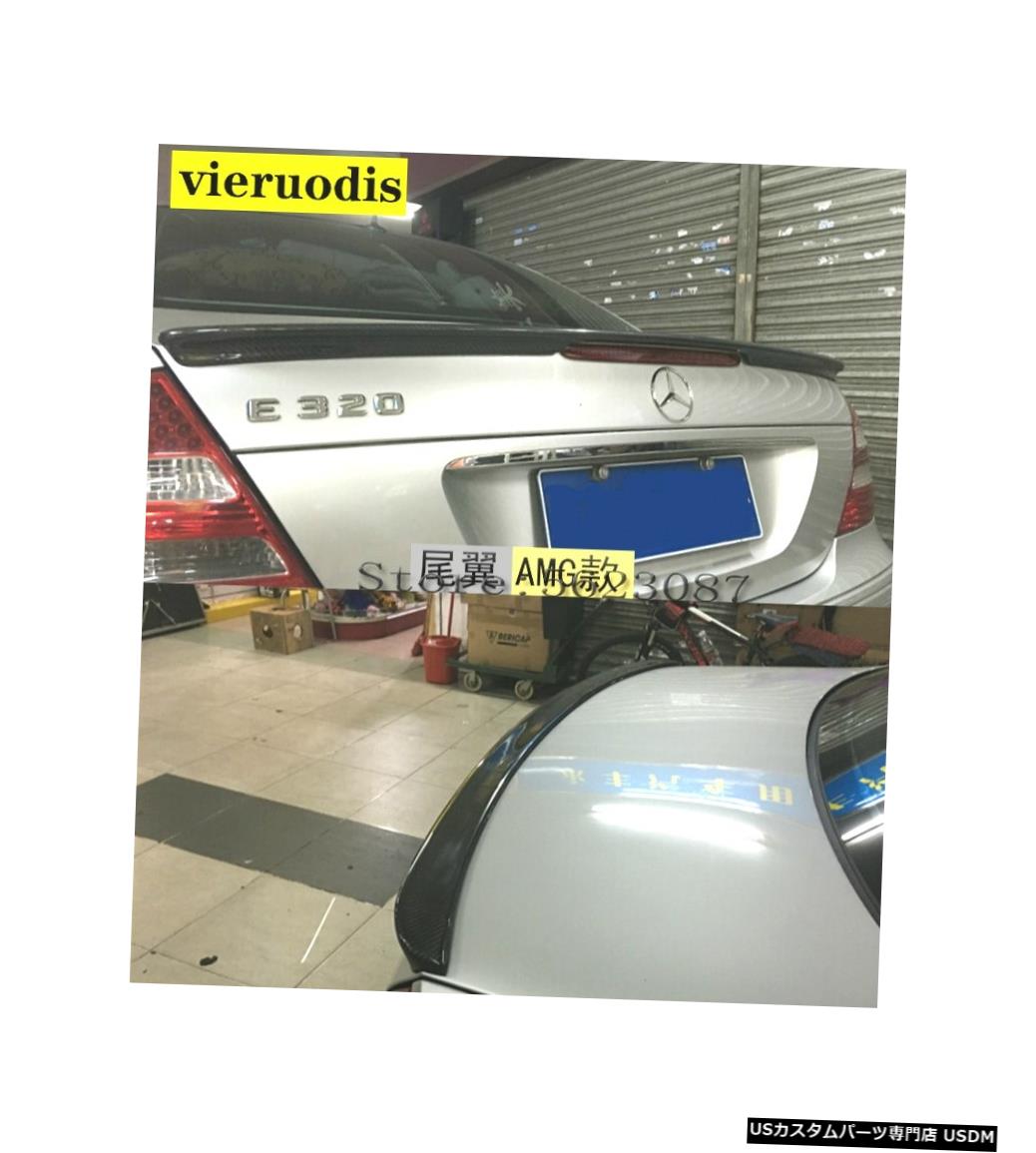 W211 AMGスタイルカーボンファイバーリアスポイラーウイングメルセデスW211 Eクラス4ドアセダン2003-2009 E200 E280 E320 E350 E500 E550 W211 AMG Style Carbon Fiber Rear Spoiler Wing for Mercedes W211 E Class 4-door Sedan 2003 - 2009 E200 E280 E320 E350 E500 E550