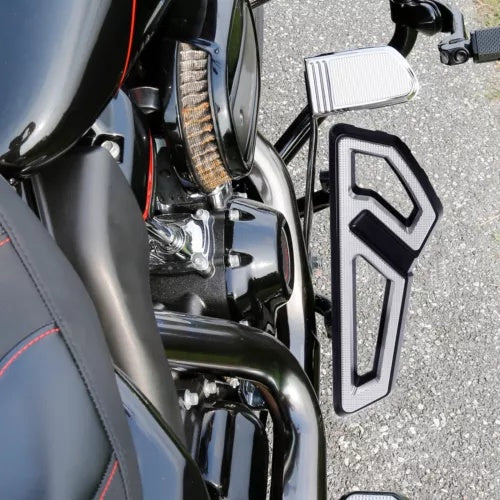 ドライバーフットボードフロアボードペグ ハーレーツーリングストリートロードグライド86以降に適合 Driver Footboard Floorboard Pegs Fit For Harley Touring Street Road Glide 86-Up