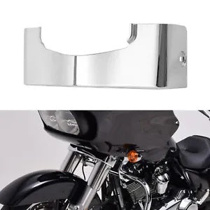 クロームアウターフェアリングスカート ハーレーツーリングロードグライド FLTR 2015-2023 22に適合 Chrome Outer Fairing Skirt Fit For Harley Touring Road Glide FLTR 2015-2023 22