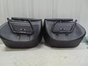 foxcycleworks Harley Smooth Leather Bar & Shield Saddlebags PAIR 00-UP Softail FLST 90133-06B