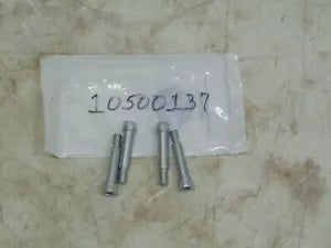 foxcycleworks Harley Davidson Rider Footboard Screws 4 PACK FLST Touring FLD P/N: 10500137